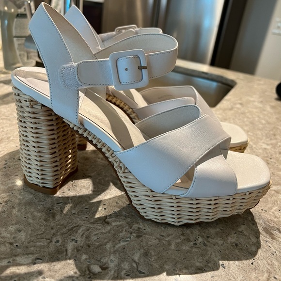 Jeffrey Campbell Amma Sandal - worn once - Picture 2 of 6